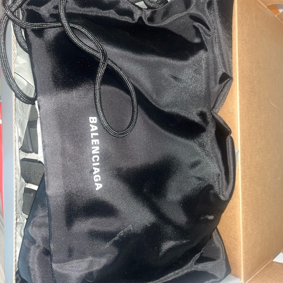 Balenciaga shoes sz 6 women’s - Picture 3 of 3